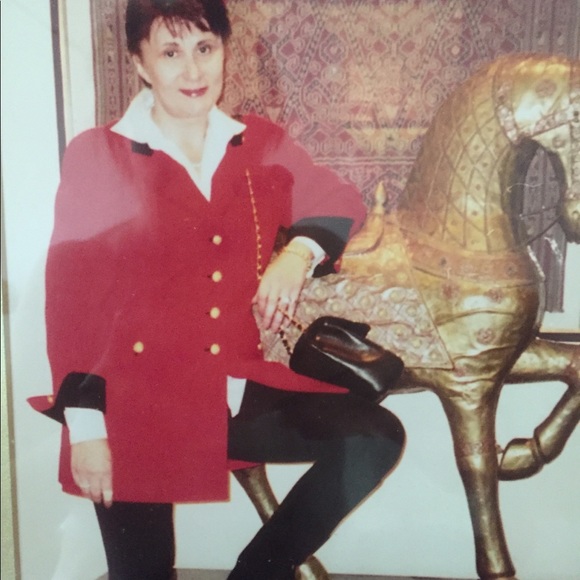 Meet your Posher, Milla - Picture 1 of 8